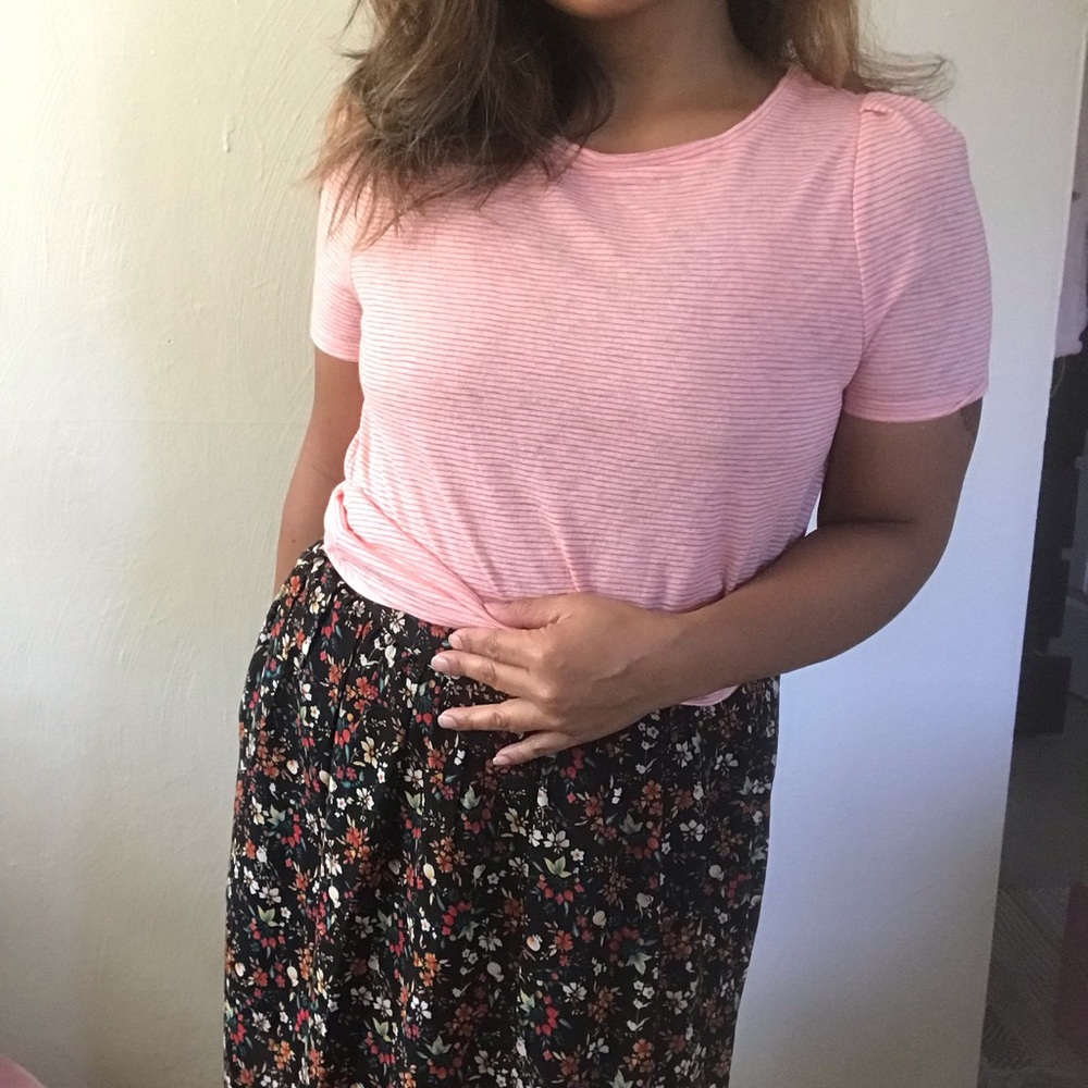 Loft puffed sleeve top